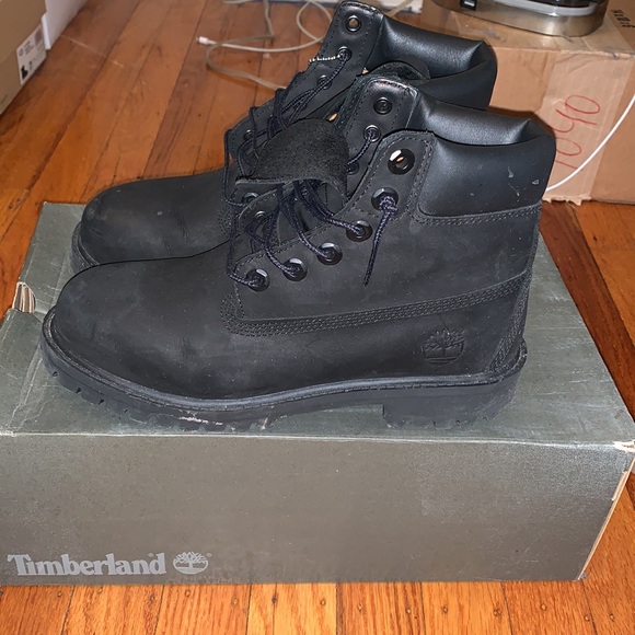 Black Timberland Boots - Picture 3 of 5